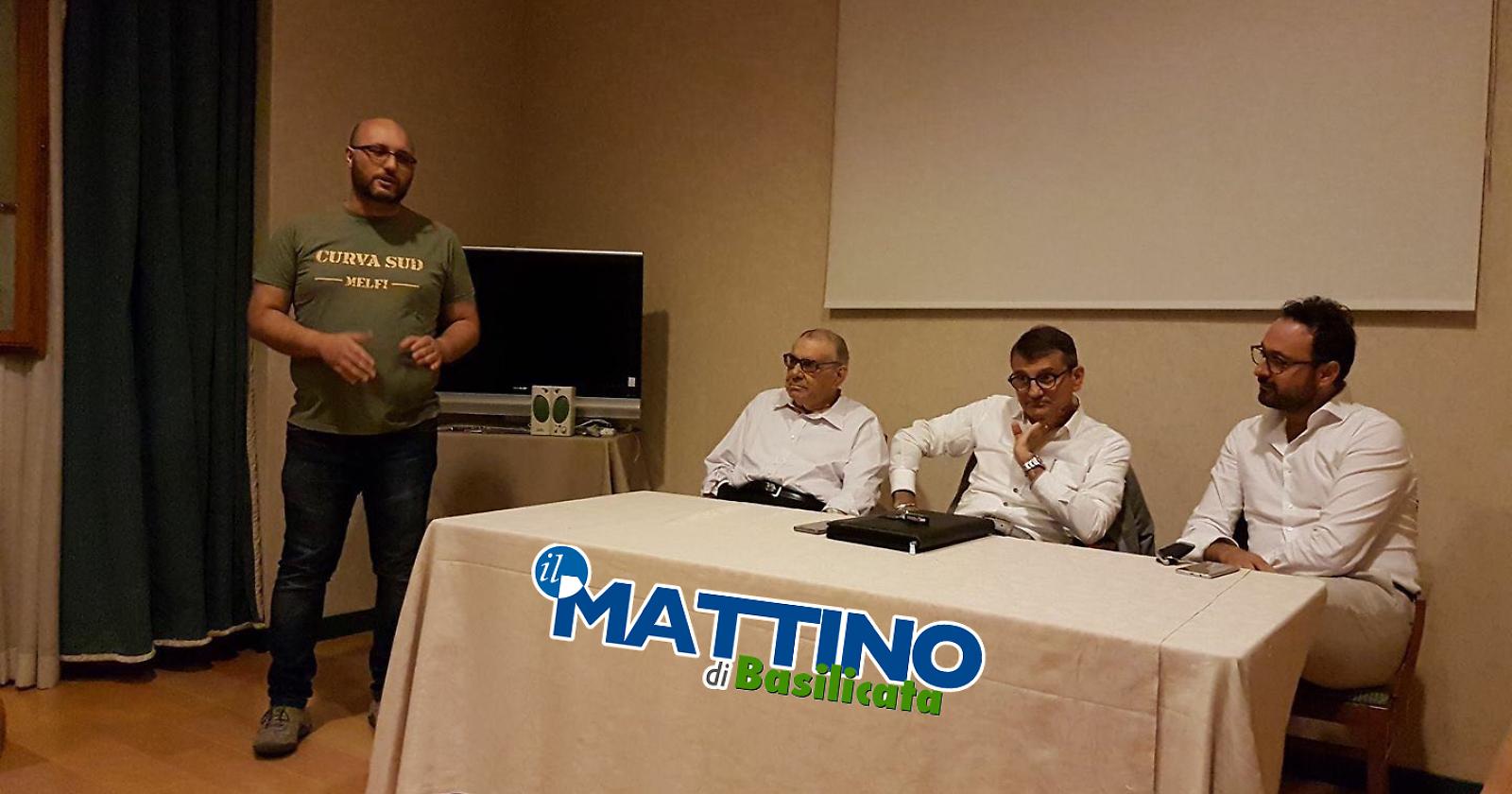 Melfi Calcio, Moretti molla: la palla solo a Maglione e Mossucca