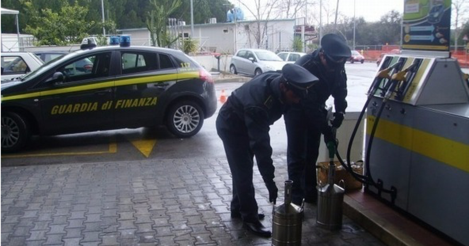 Monte Sant'Angelo: scoperti 4 distributori abusivi di carburante