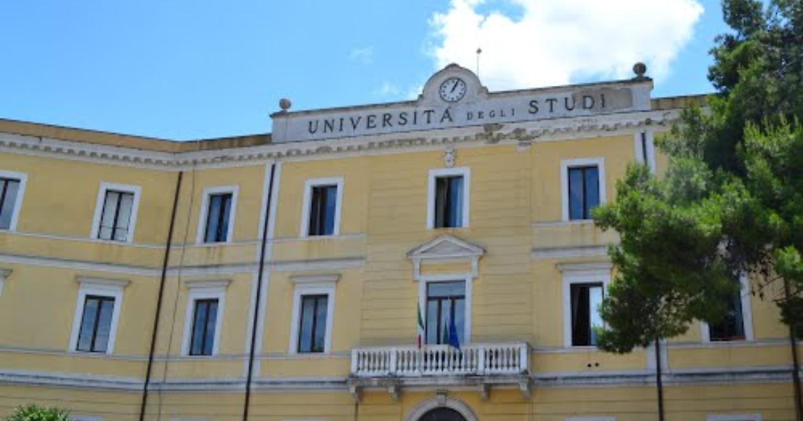 Oggi, 5 Agosto 1999, nasce l'Università degli Studi di Foggia
