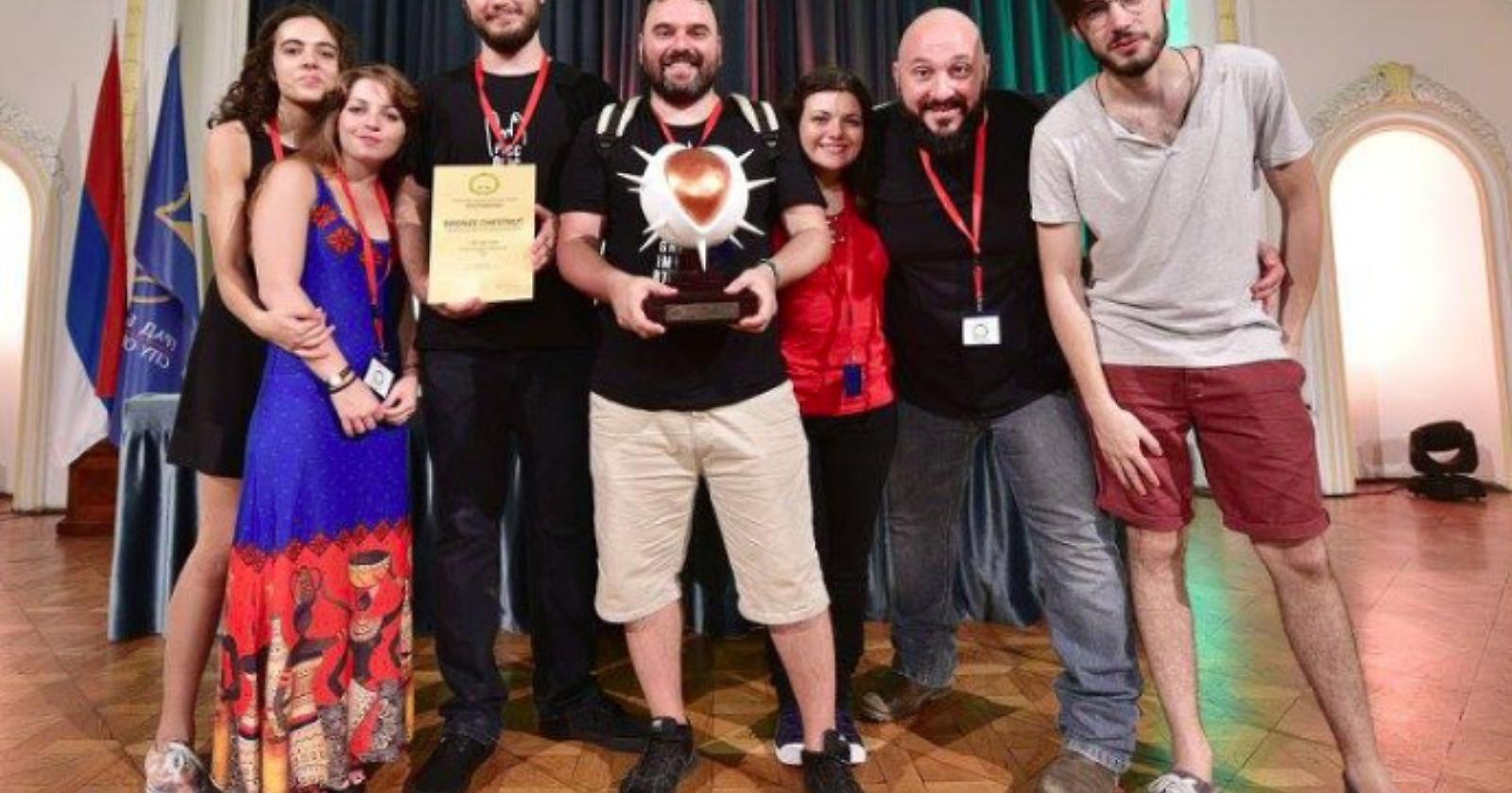 "I Don't care", i foggiani della Piccola Compagnia Impertinente vincono anche in Bosnia