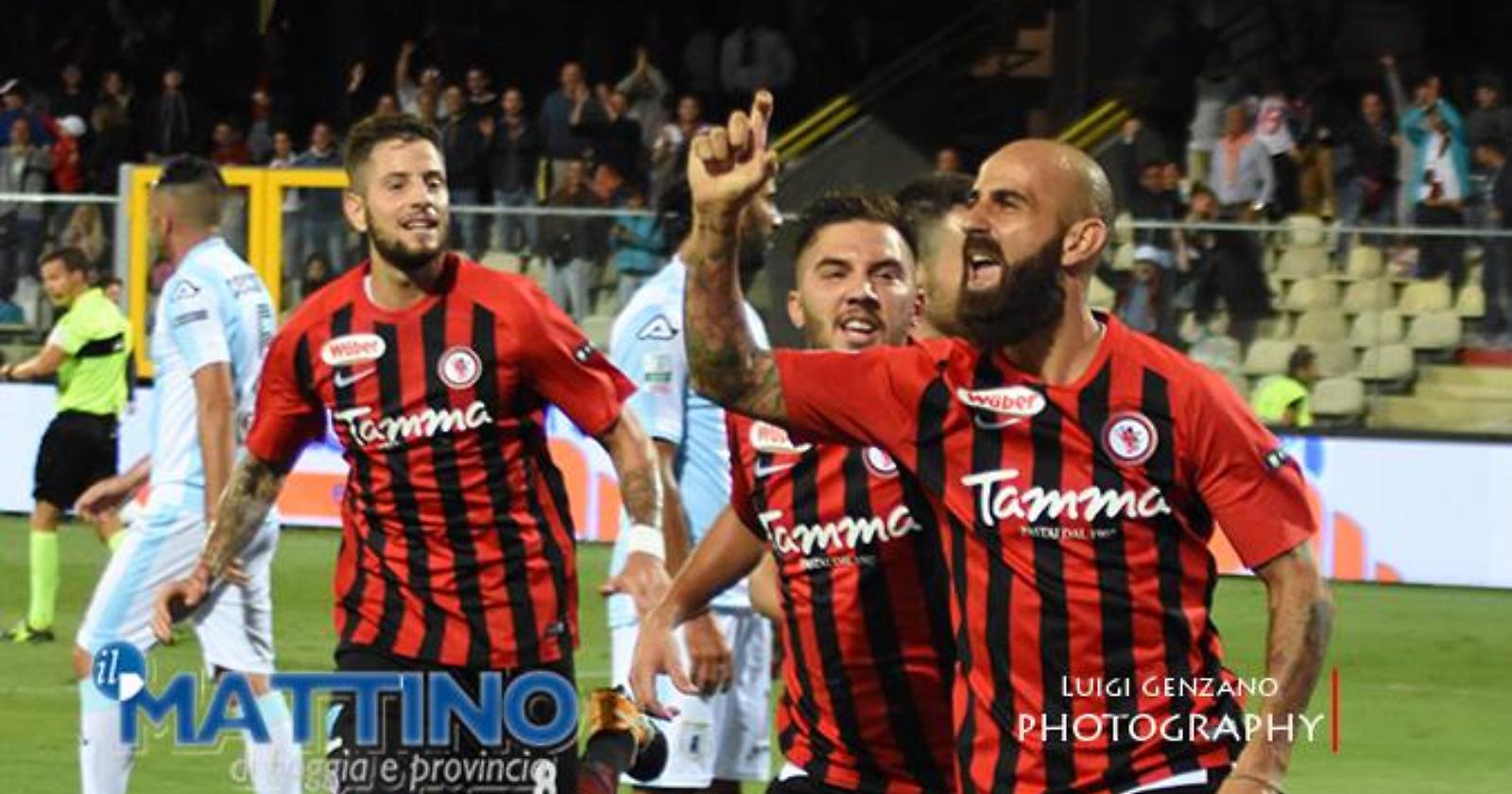 La Virtus del Foggia non vien fuori con l'Entella: il battesimo allo Zac è senza bollicine