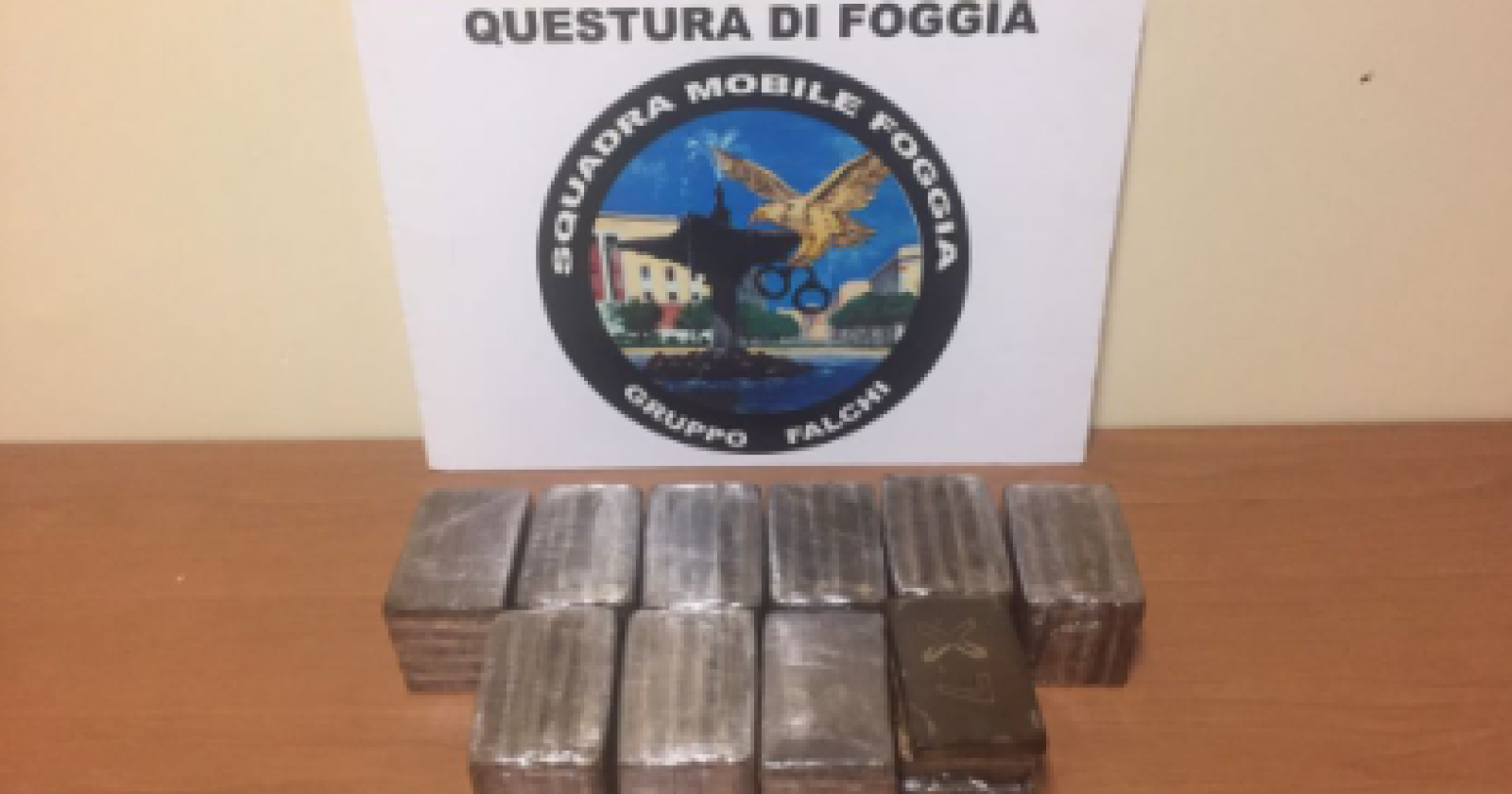 Foggia, in auto con 5 chili di hashish: arrestati due fratelli