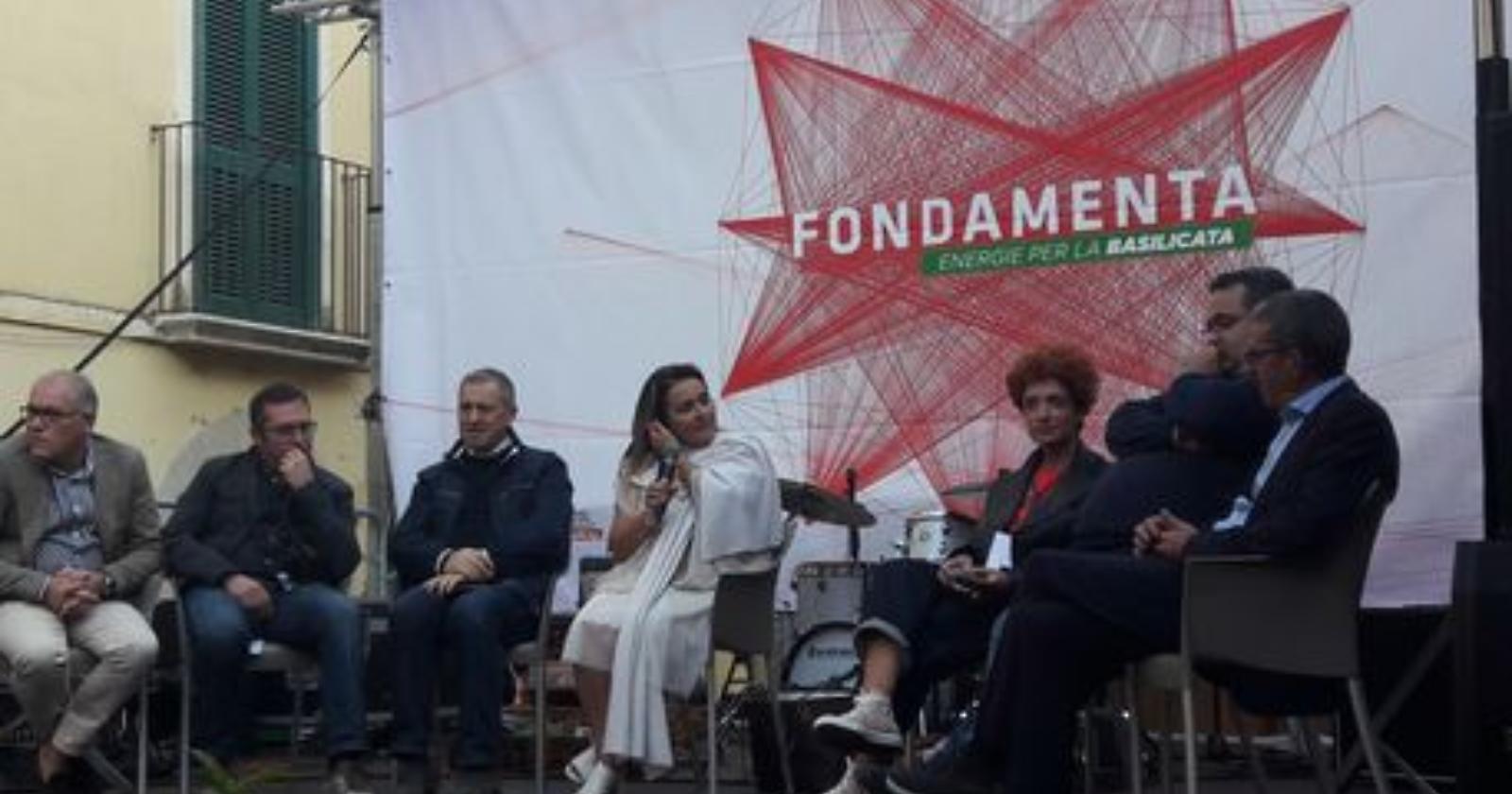Gli speranziani in pompa magna a Potenza per la festa di Mdp Articolo uno