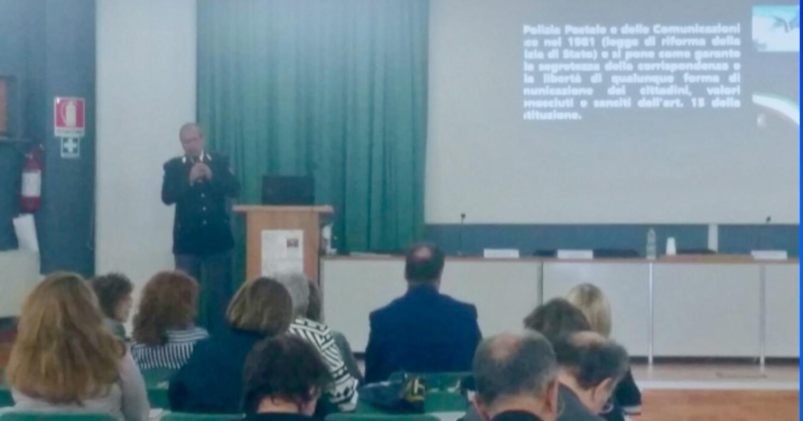 Bullismo e Cyberbullismo: ne discutono medici e poliziotti 