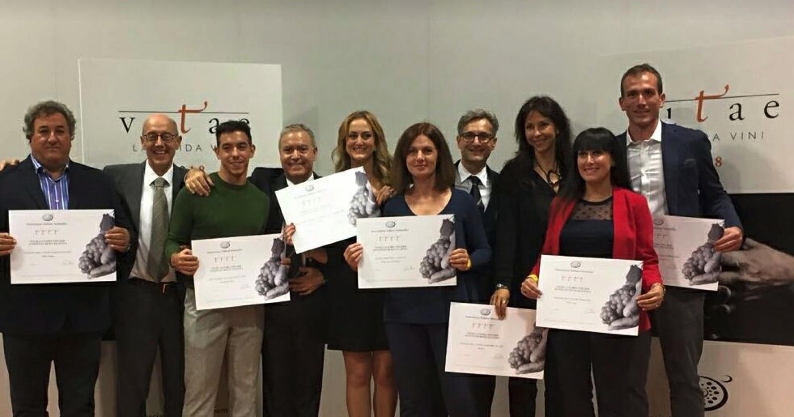 I vini lucani piacciono ai sommelier: otto etichette con quattro tralci