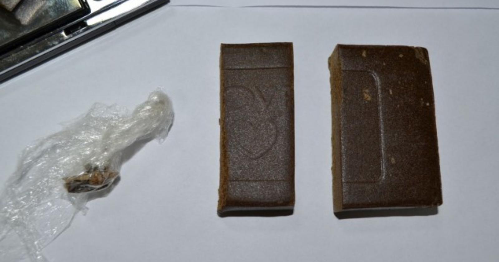Lotta allo spaccio di droga: due arresti dei "Falchi"