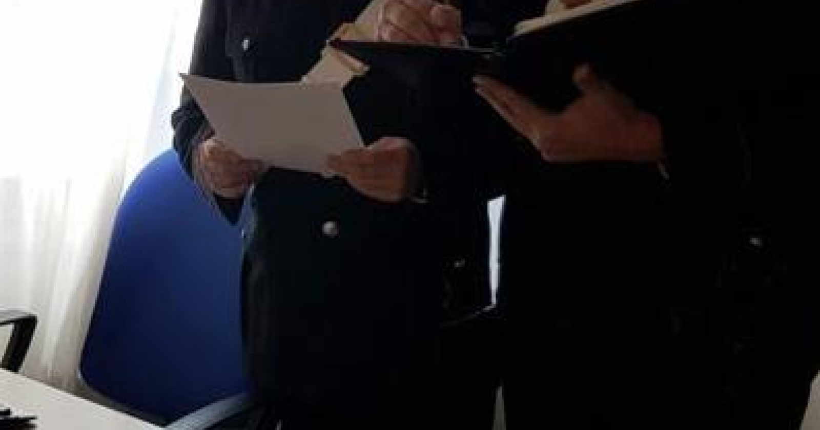 Stigliano, fila di tossici al market della droga insospettisce i carabinieri: un arresto