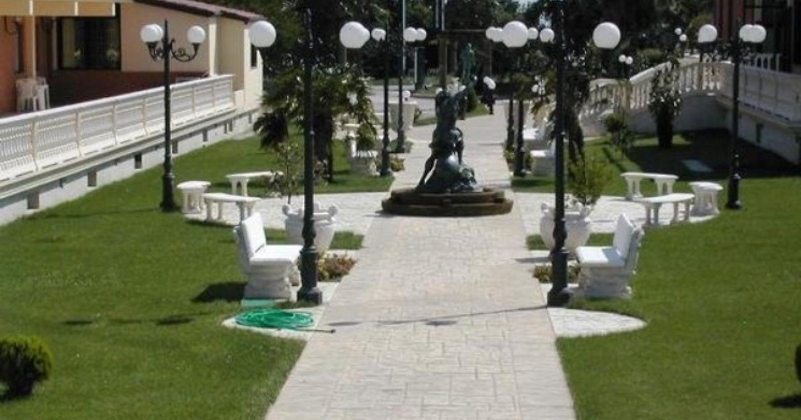Centro turistico Bonassisa, esplosi due colpi di pistola in aria durante un furto: in fuga i ladri
