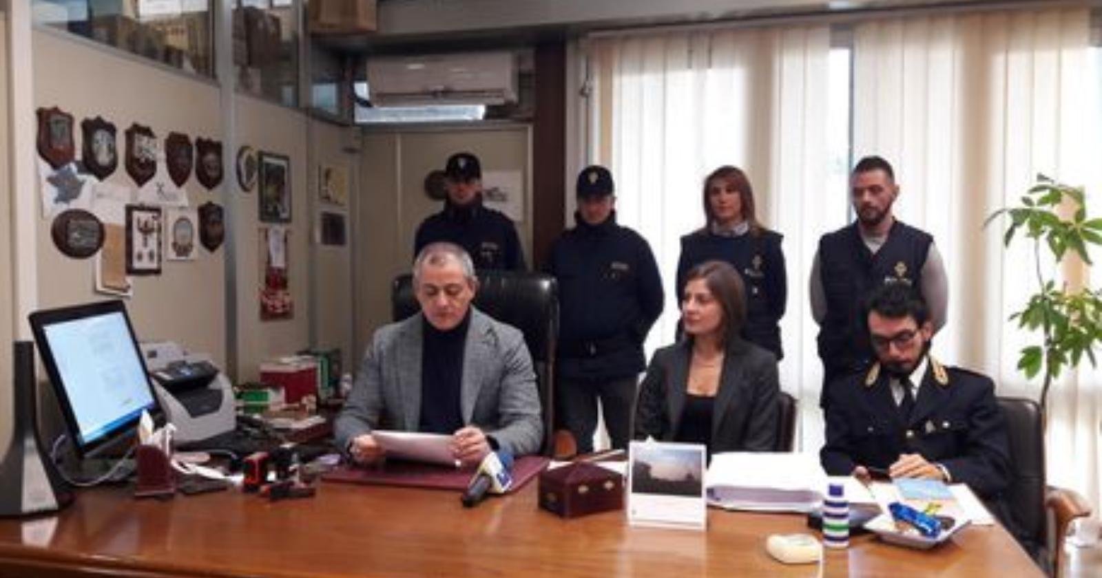 Riti voodoo per incatenarle alla prostituzione, due arresti a Potenza