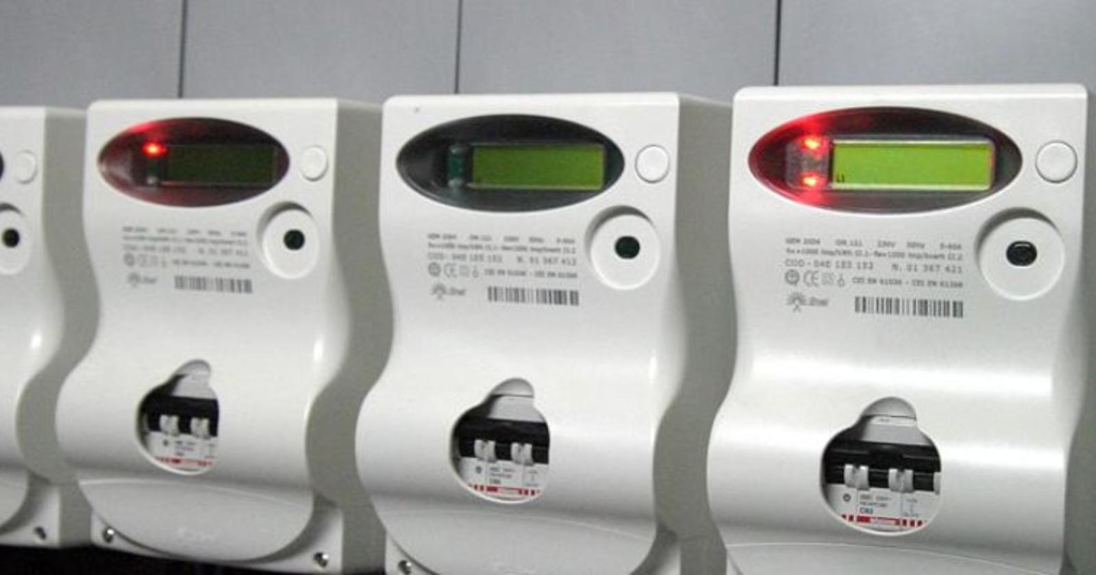 Lei consuma energia e lui ignaro paga: denunciata 65enne