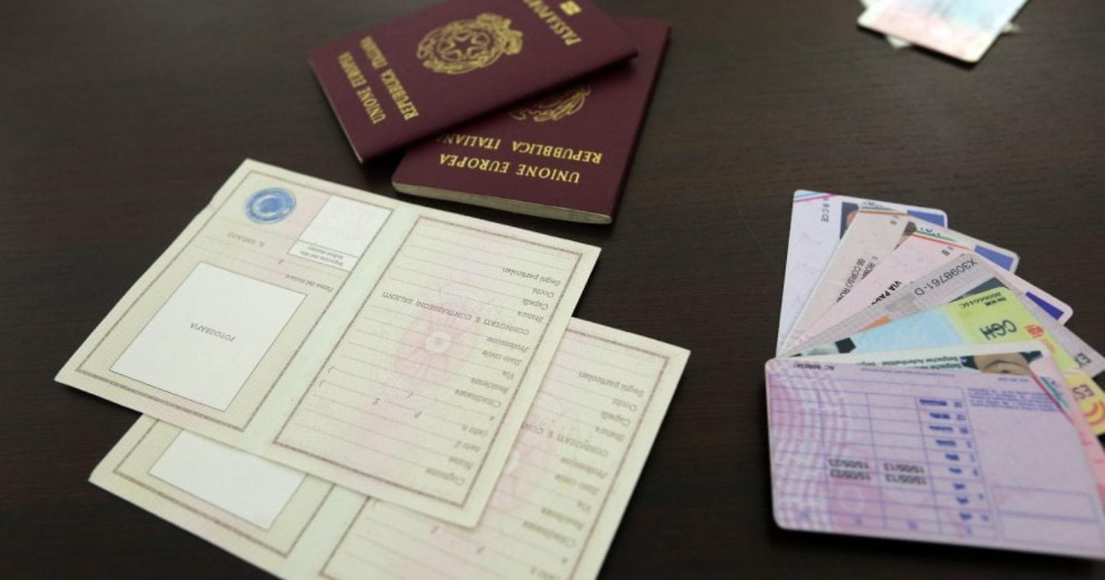 La Digos di Matera arresta il pakistano che spacciava permessi di soggiorno