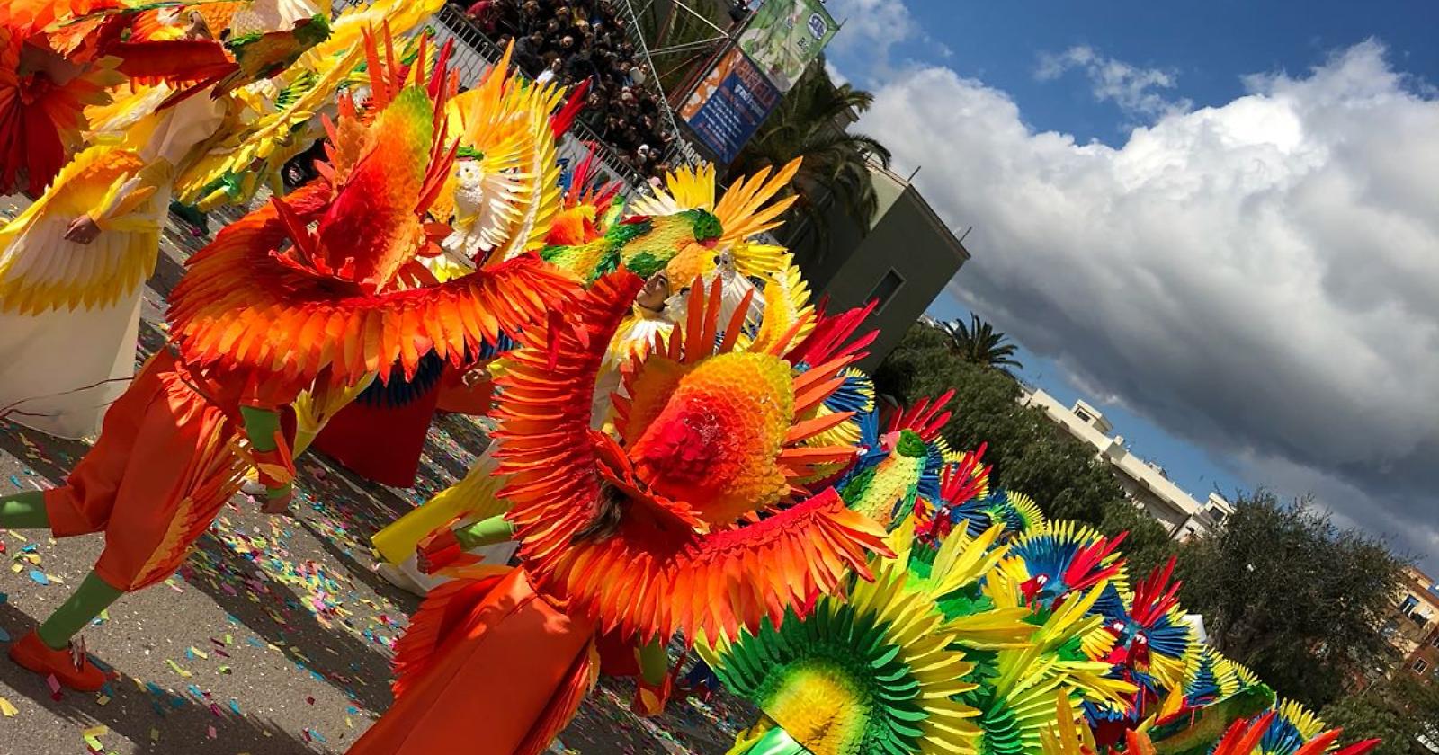 A Manfredonia sfila il carnevale della bontà, prima del gran finale del divertimento
