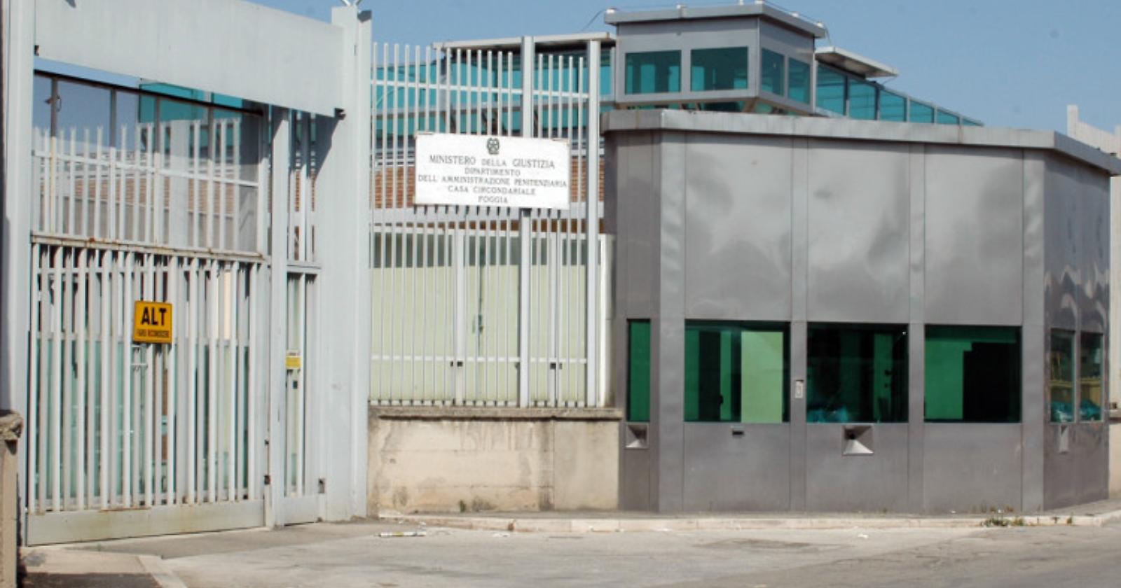 Evade dai domiciliari per partecipare ad un battesimo: finisce in carcere il papà che ha aggredito il vicepreside della Murialdo 
