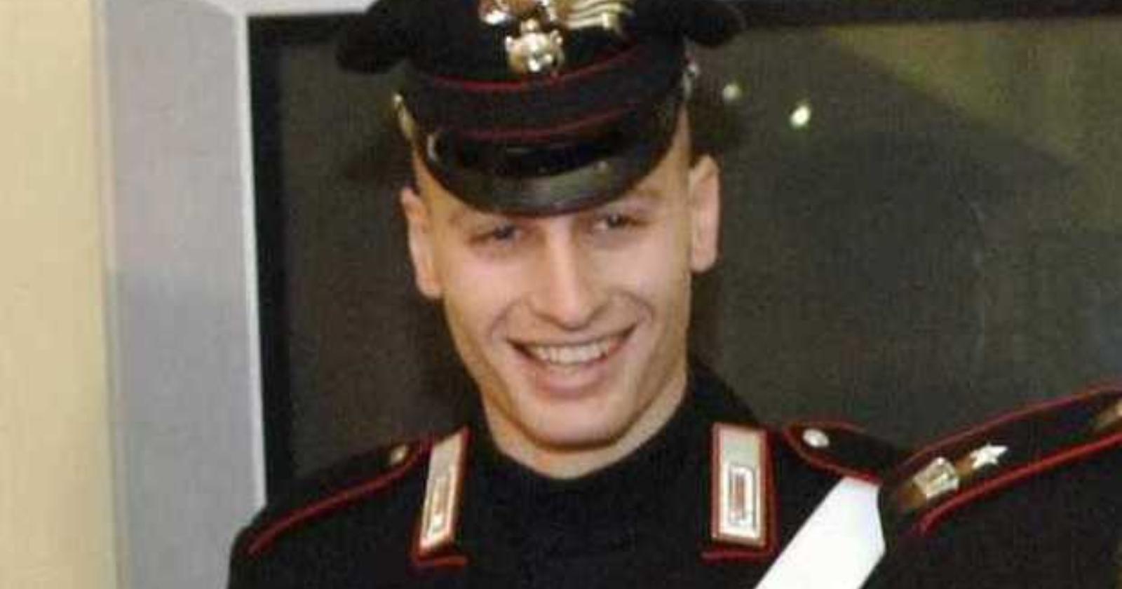 Il figlio del carabiniere di Bella ucciso a Umbertide scrive alla prof. di Torino che ha insultato le forze dell'ordine: «Mai più parole che uccidono»