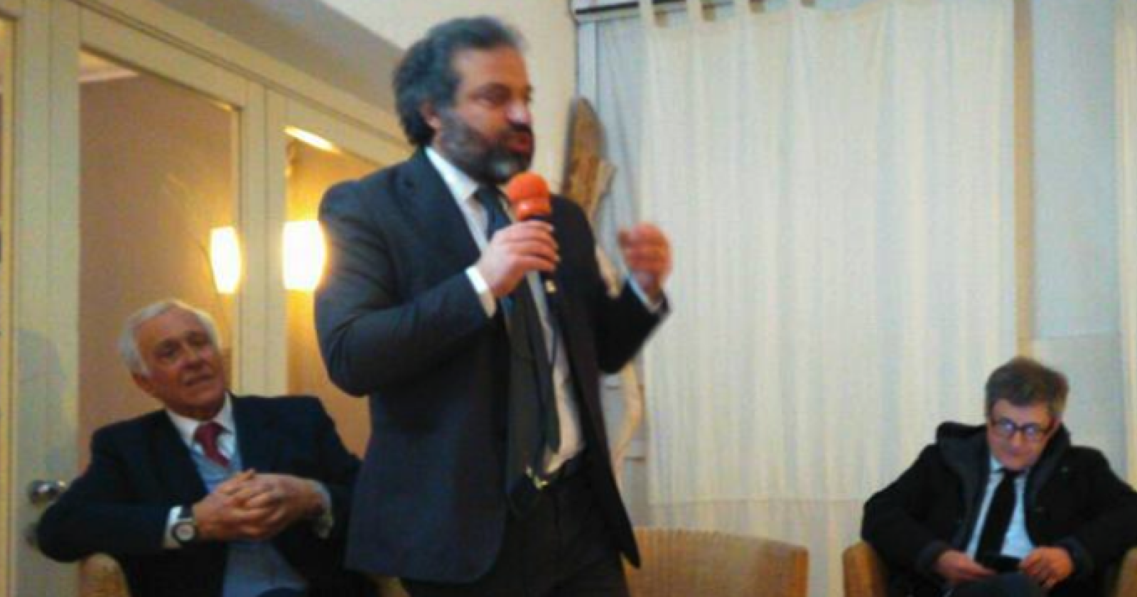 Sulla mareggiata a Maratea i sovranisti alzano la voce con la Regione: «Subito un intervento per evitare di compromettere la stagione estiva»