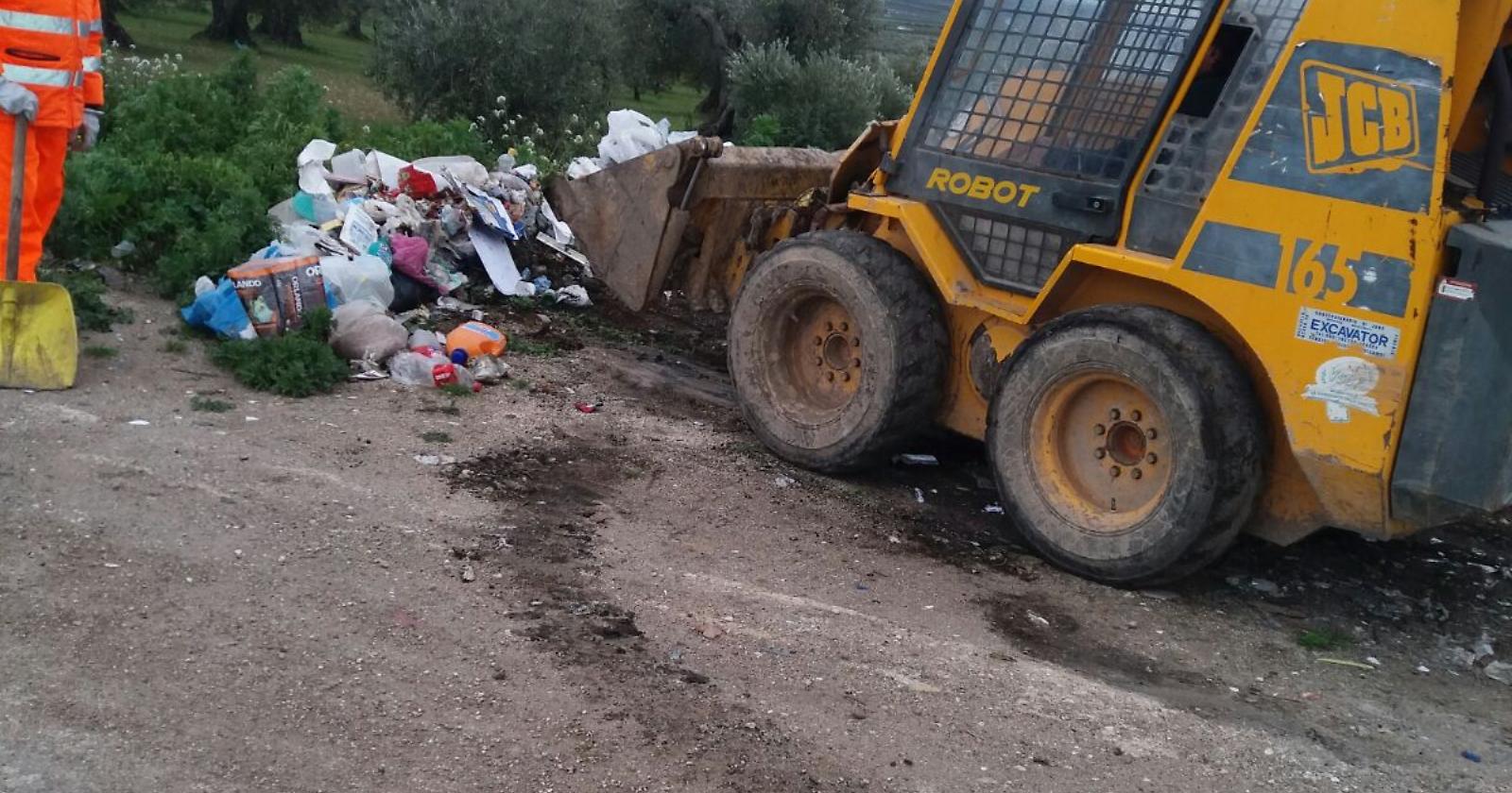 Torremaggiore: proseguono le attività di bonifica dai rifiuti alla periferia della città