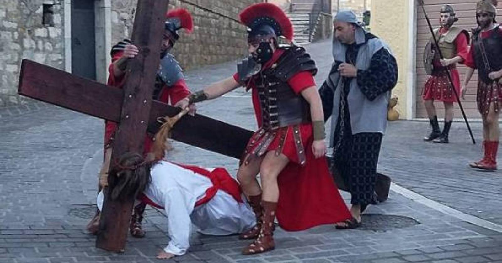 Pro Loco Filiano: «Grande partecipazione alla Via Crucis vivente»