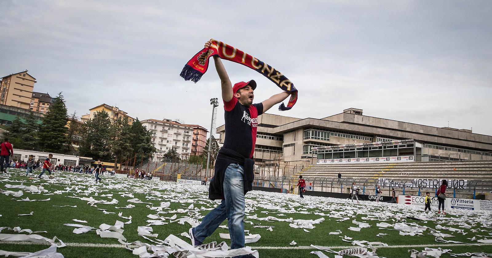Undici leoni da Serie C: emozioni da ultras