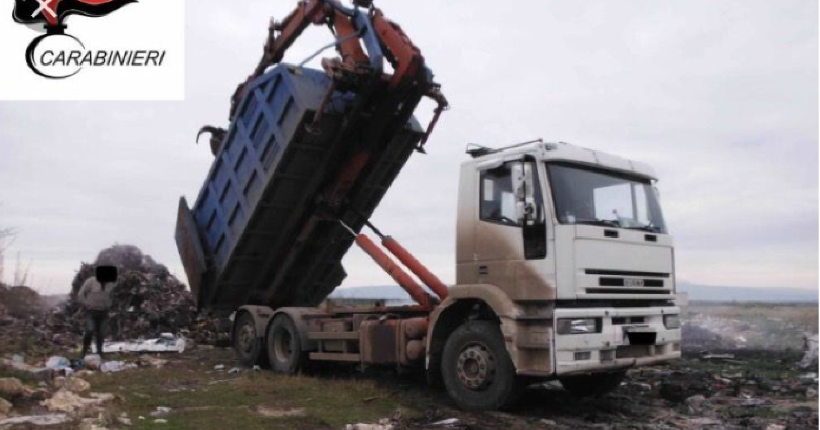 Traffico di rifiuti: tre arresti nel foggiano
