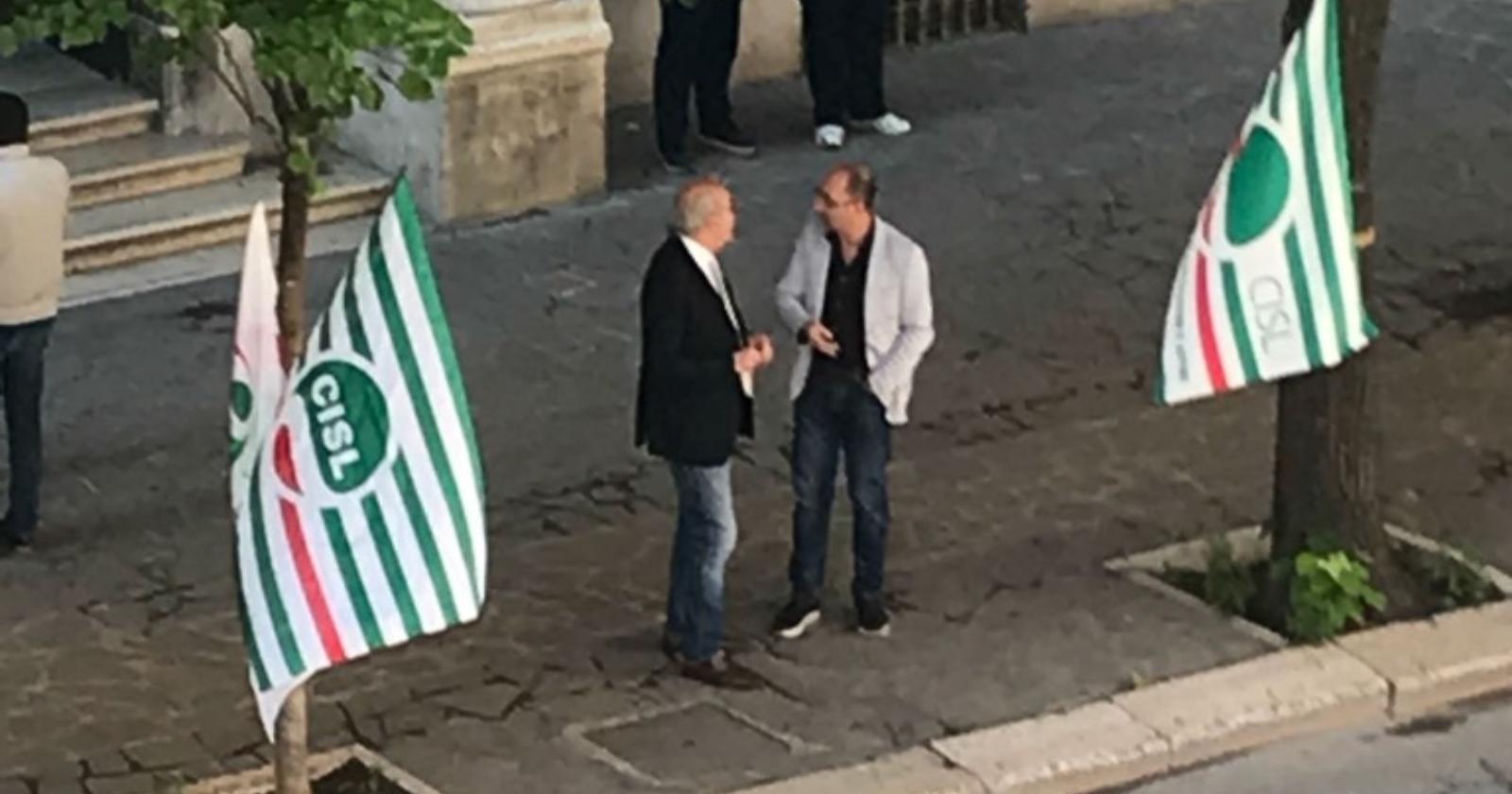 Il Pd appoggia la protesta dei sindacati: «Ritardi, inefficienza ed errori dell'Amministrazione Landella; è tempo di cambiare»