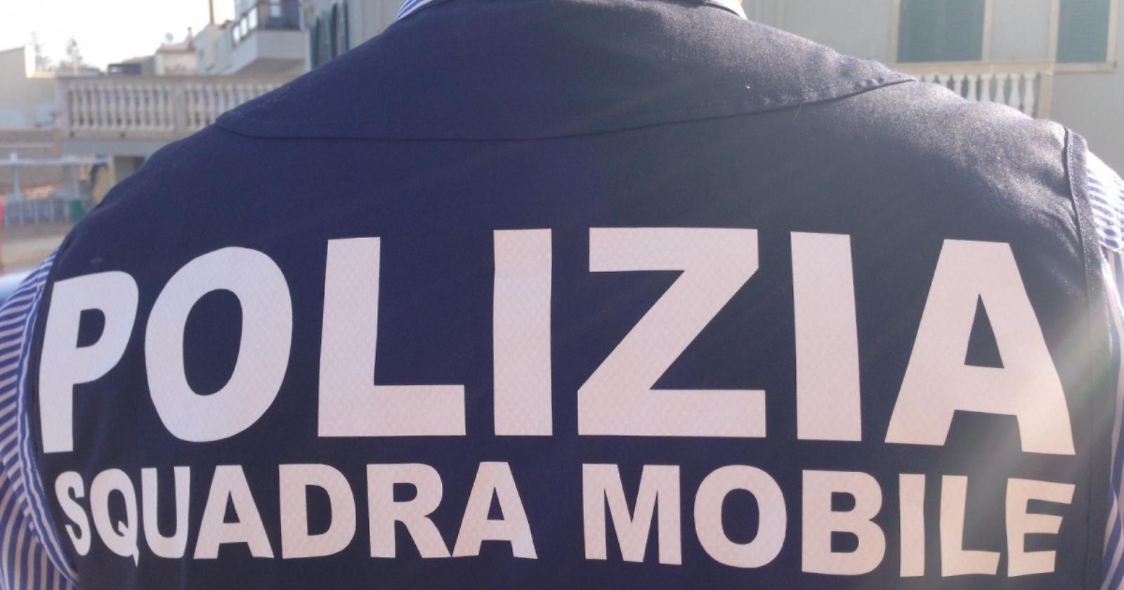 Foggia, colpi di pistola contro abitazione pregiudicato 