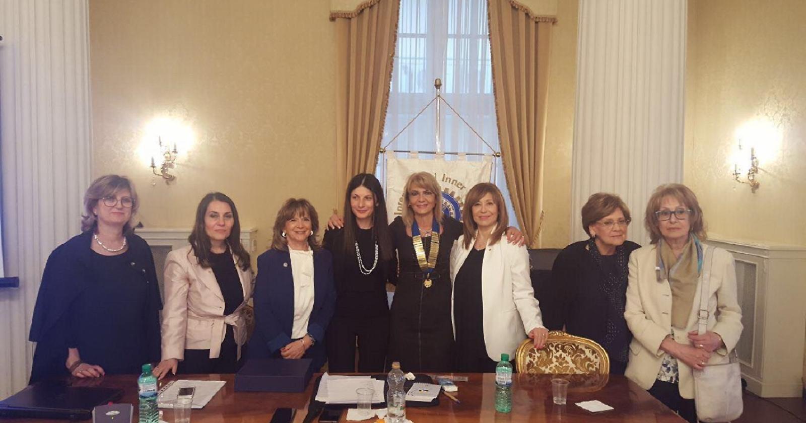 Foggia, le donne dell'Inner Wheel insegnano a "Non avere macigni sul cuore" tra letteratura e pedagogia