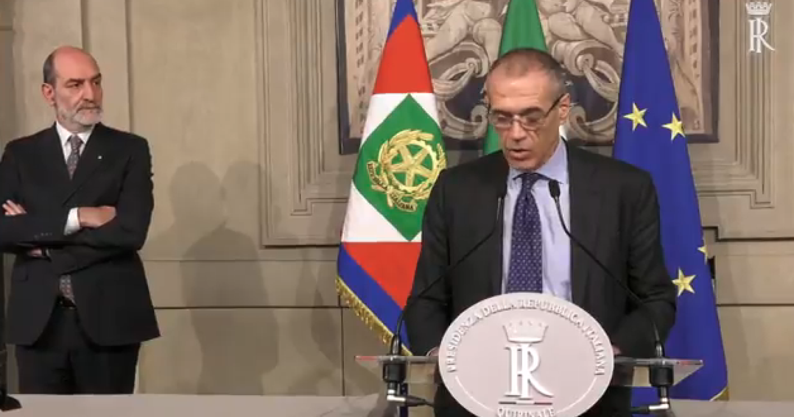 Cottarelli si presenta: voto a Gennaio con la fiducia, altrimenti alle urne in Settembre