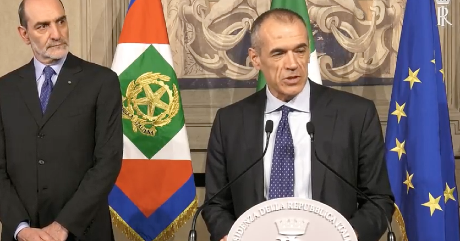 Cottarelli ha rimesso il mandato a Mattarella: «Non è più necessario formare un Governo tecnico»