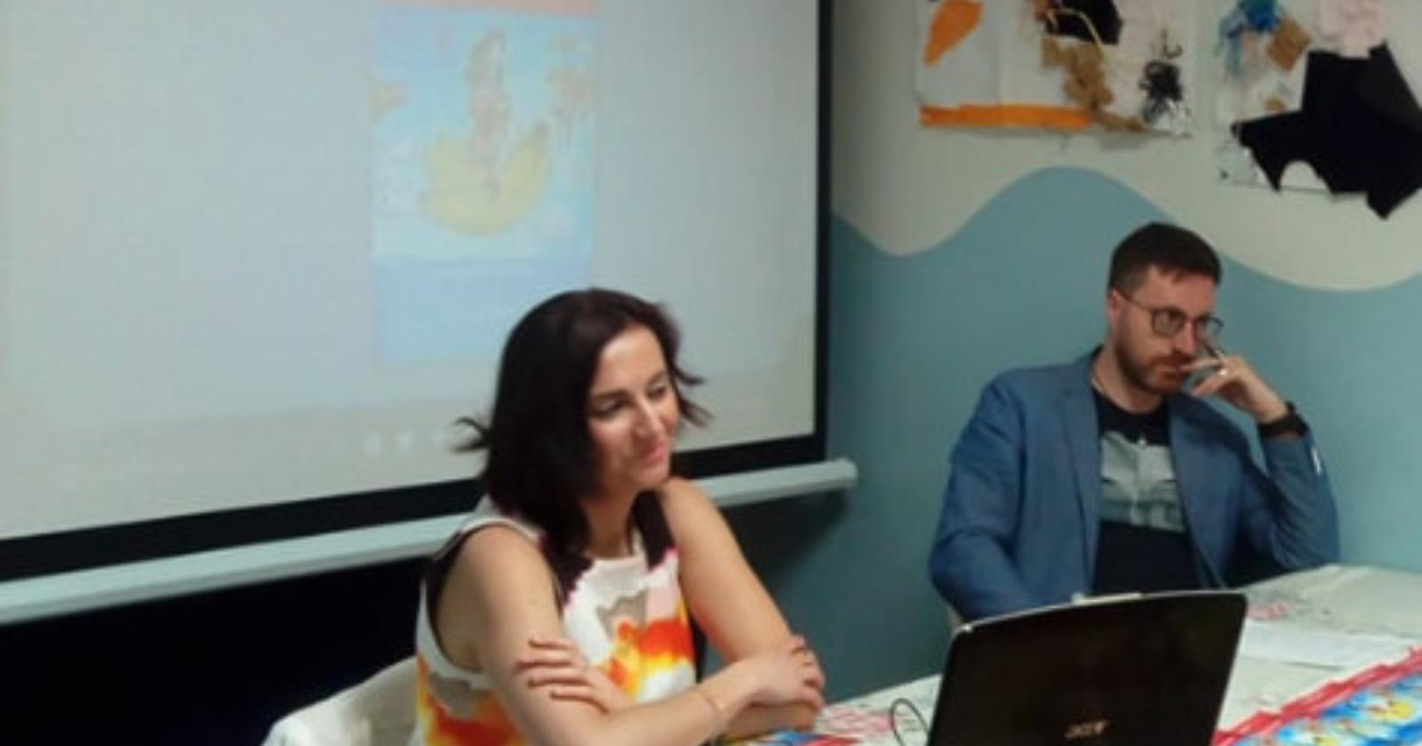 Scuola, peripezie da precaria: Lucia De Gregorio coinvolge la platea di Villa d'Agri
