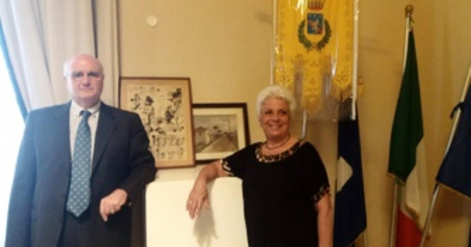 Potenza riceve in dono due quadri di Italo Squitieri 
