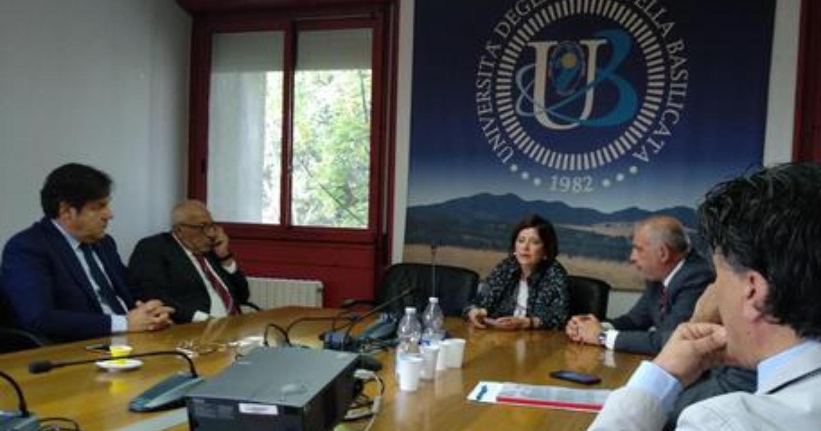 Unibas, Unicredit e Confindustria, firmato un "Patto per la crescita"