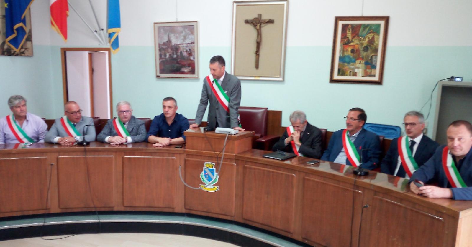 Emergenza rifiuti: i Sindaci del Consorzio Ato FG/4 chiedono una proroga ad Emiliano