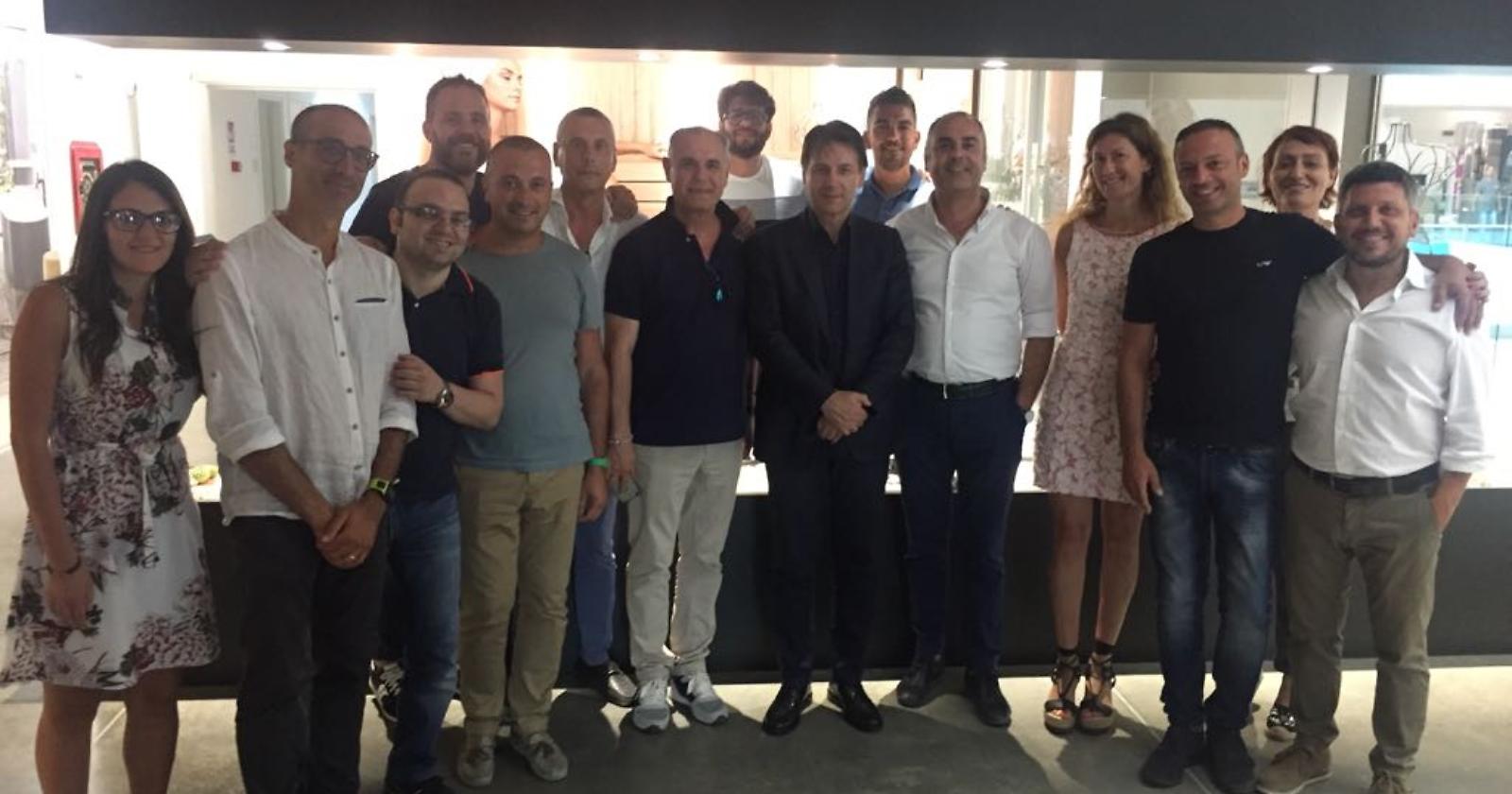 Manfredonia, il Premier Conte incontra i fratelli Gelsomino: "Conosco la vicenda dell'aeroporto foggiano"