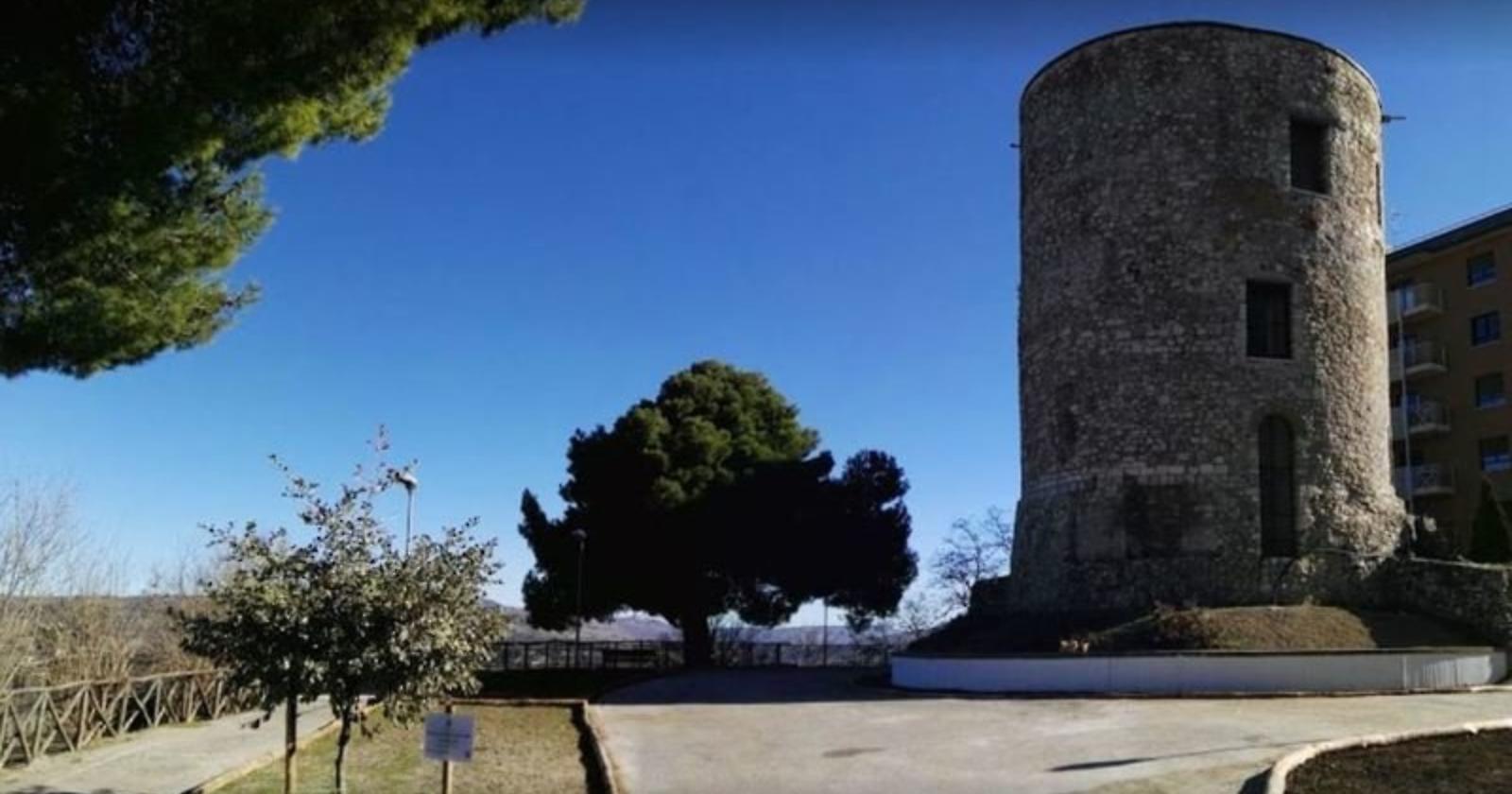Torre Guevara , l'associazione We Love Potenza: Lavoriamo per la sua valorizzazione