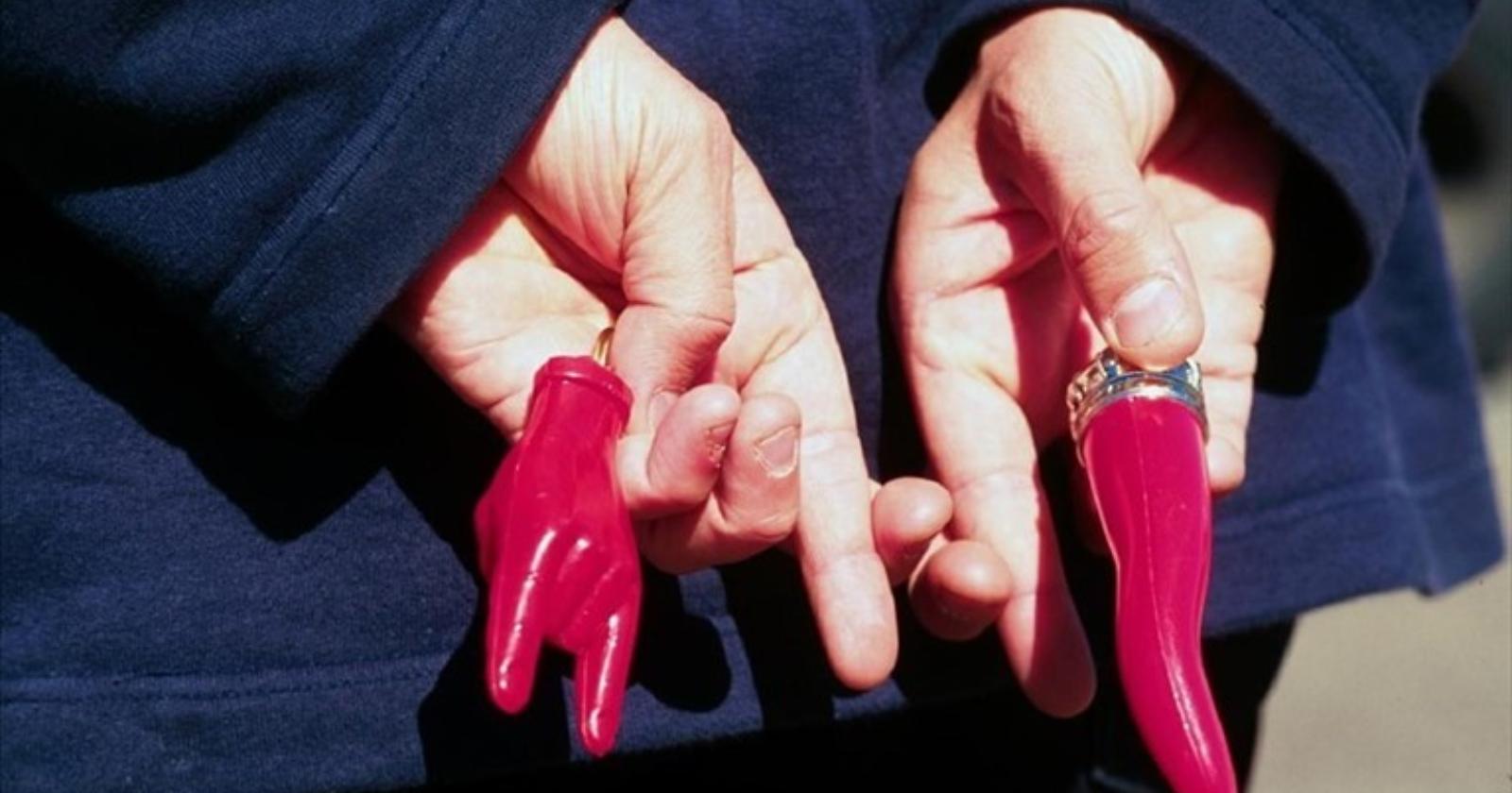 Tie'! Tie'! Tie'! Pronti a fare gli scongiuri? Il paese che porta sfiga ne ha fatto una fortuna: torna a Colobraro "Sogno di una notte a Quel paese"
