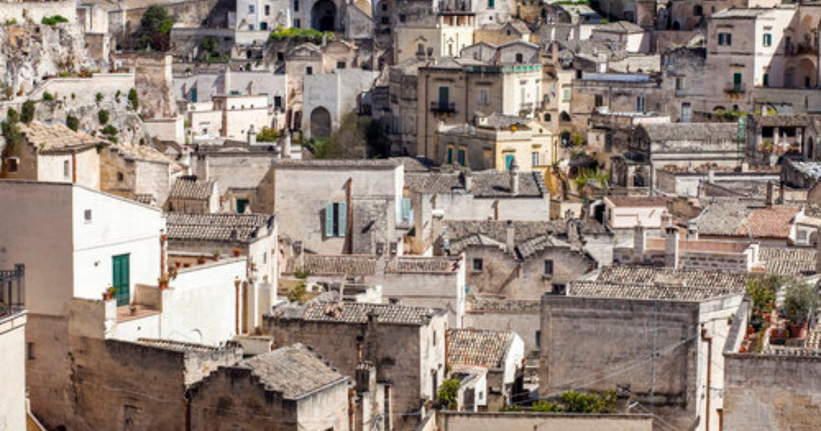 Legge elettorale, ANDE di Matera: «Superare deficit di democrazia paritaria»