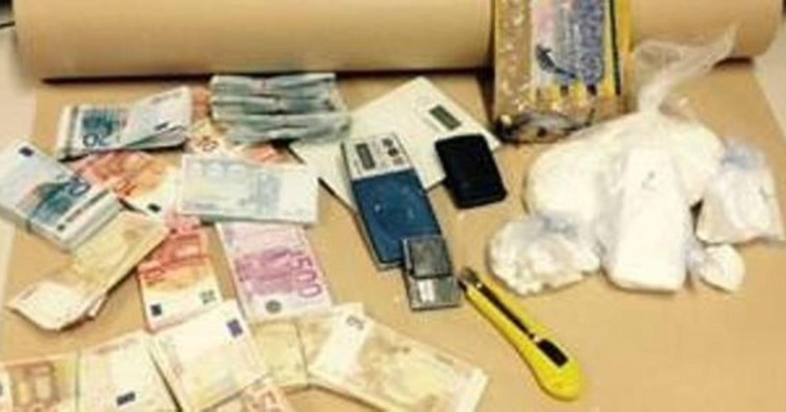 Cerignola, minorenni sorpresi a spacciare: arrestati 