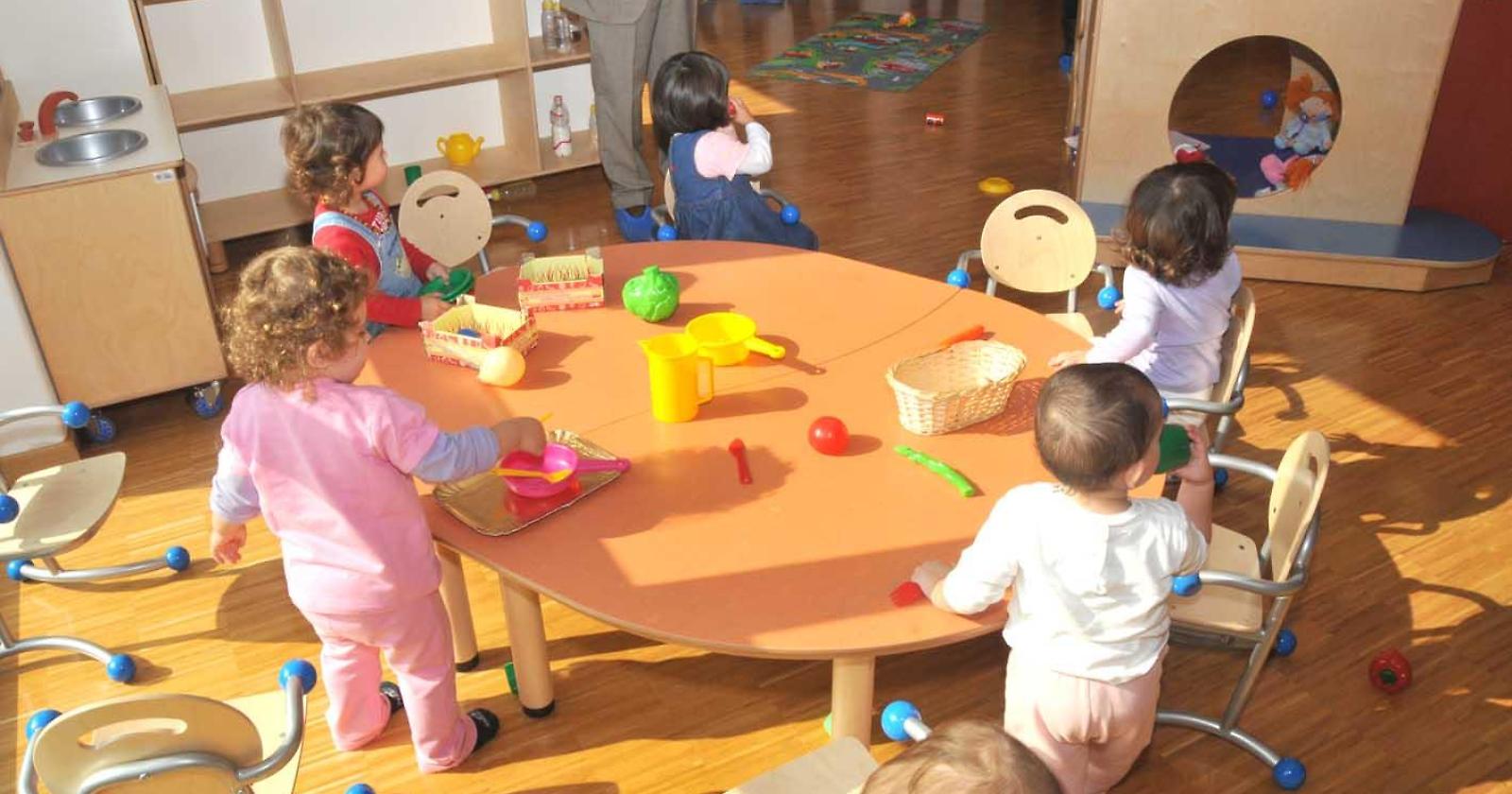 Asili nido, Giuliano: «Ho sollecitato l’erogazione dei fondi»
