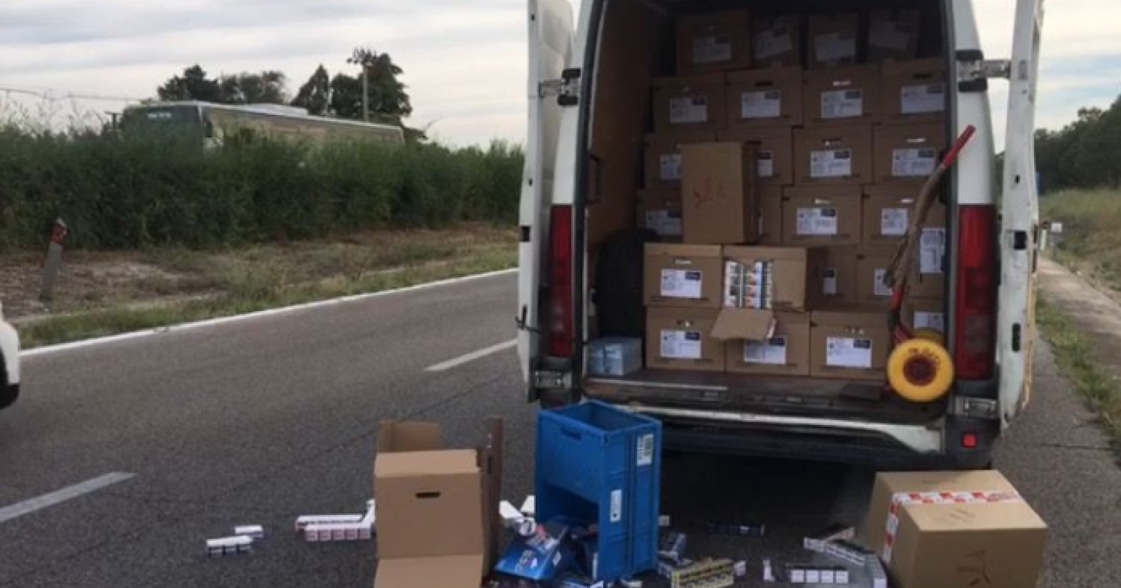 Ss89: assalto ad un tir carico di sigarette