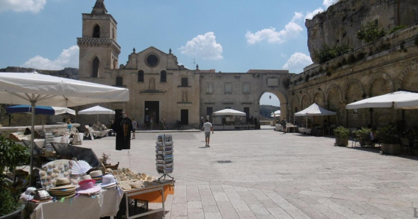 Commercio ambulante nei Sassi, concessi 12 stalli temporanei