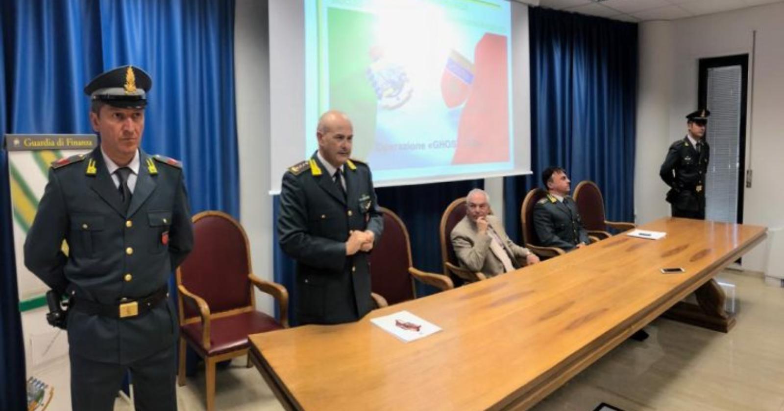 Anche tre professionisti foggiani tra gli 11 arrestati a Macerata per maxi frode fiscale