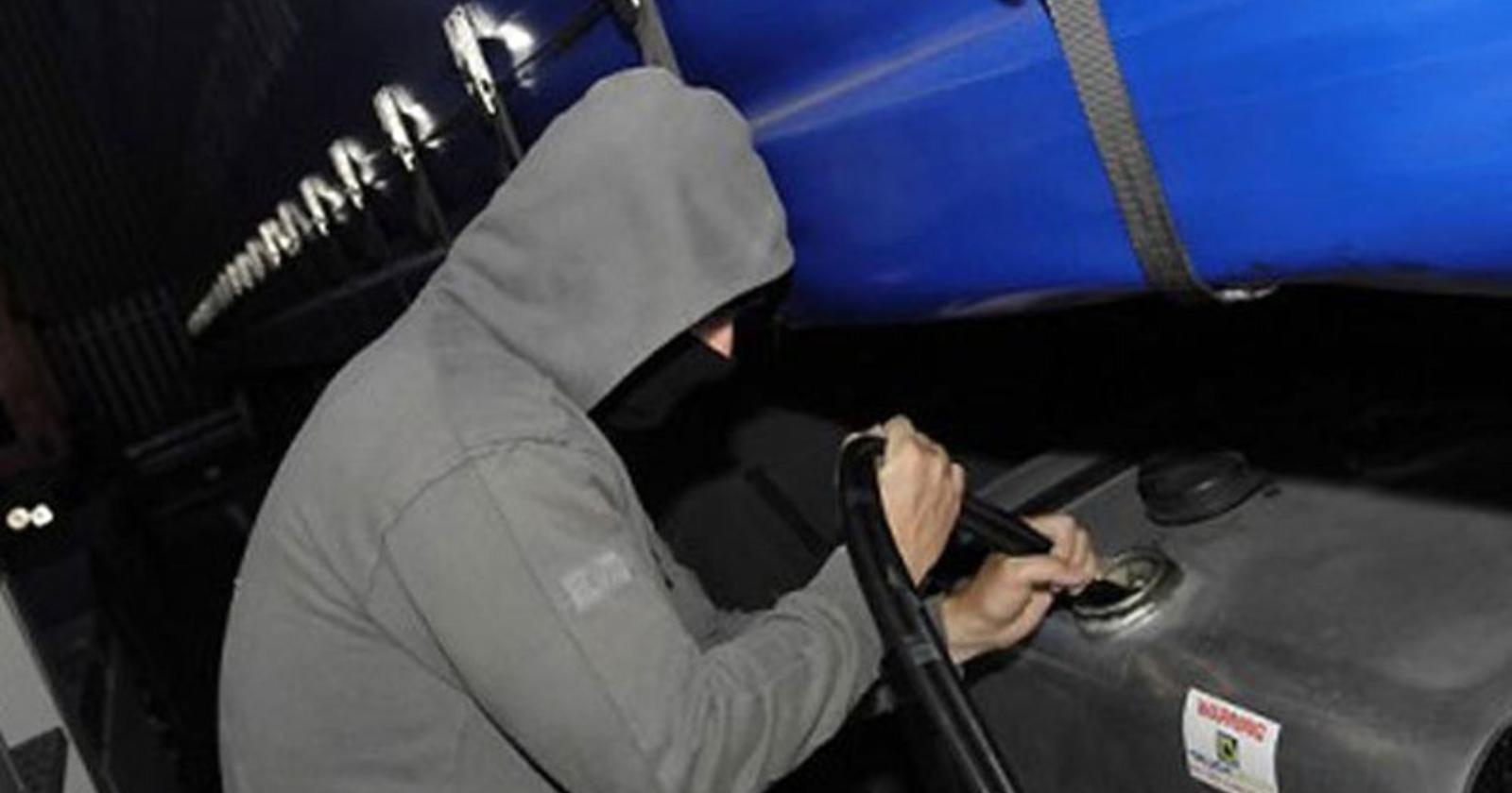 Consorzio agrario, maxi furto carburante: asportati diecimila litri