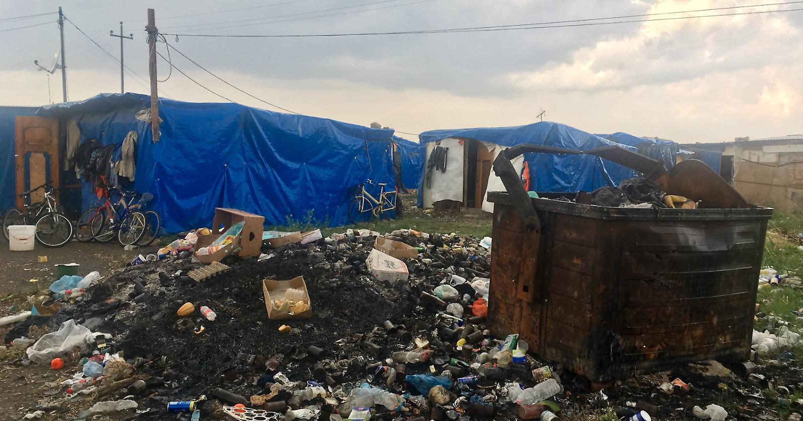 Borgo Mezzanone: incendio nella baraccopoli, si temono vittime