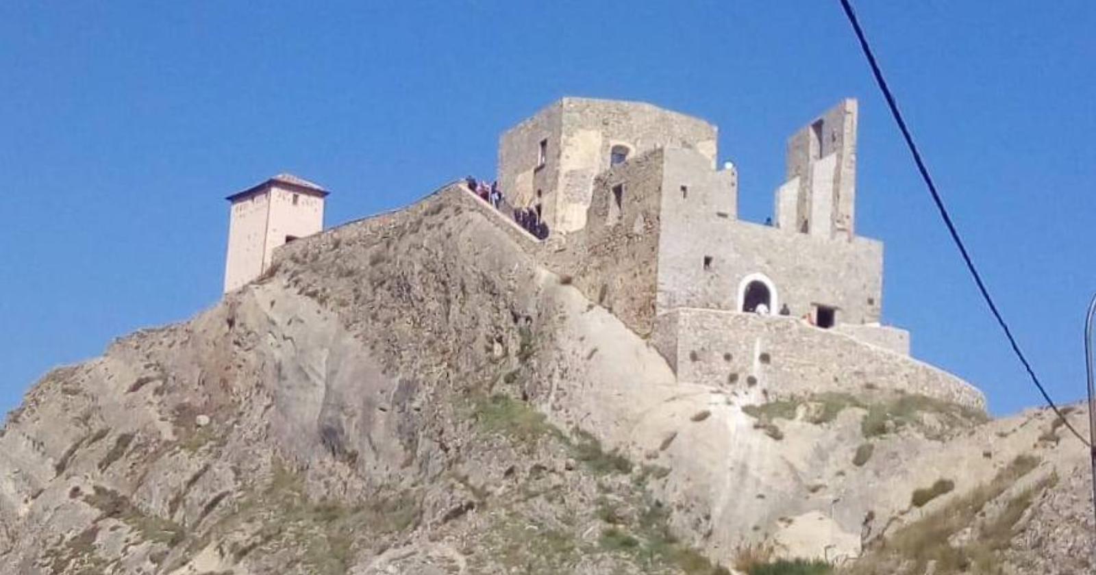 Brindisi Montagna, taglio del nastro all'esposizione del Maestro Cafarelli