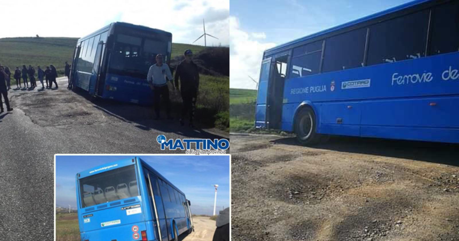 Autobus di studenti fuori strada sulla Rocchetta-Lacedonia, Gatta: «Metterò fine a questa vergogna»