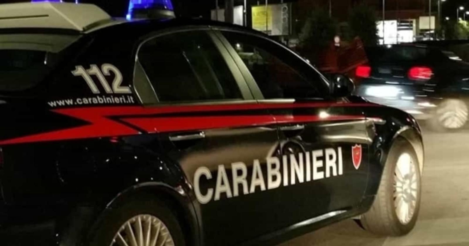 Foggia, in tre tentano di rapinare un avvocato ed il titolare di una pizzeria 
