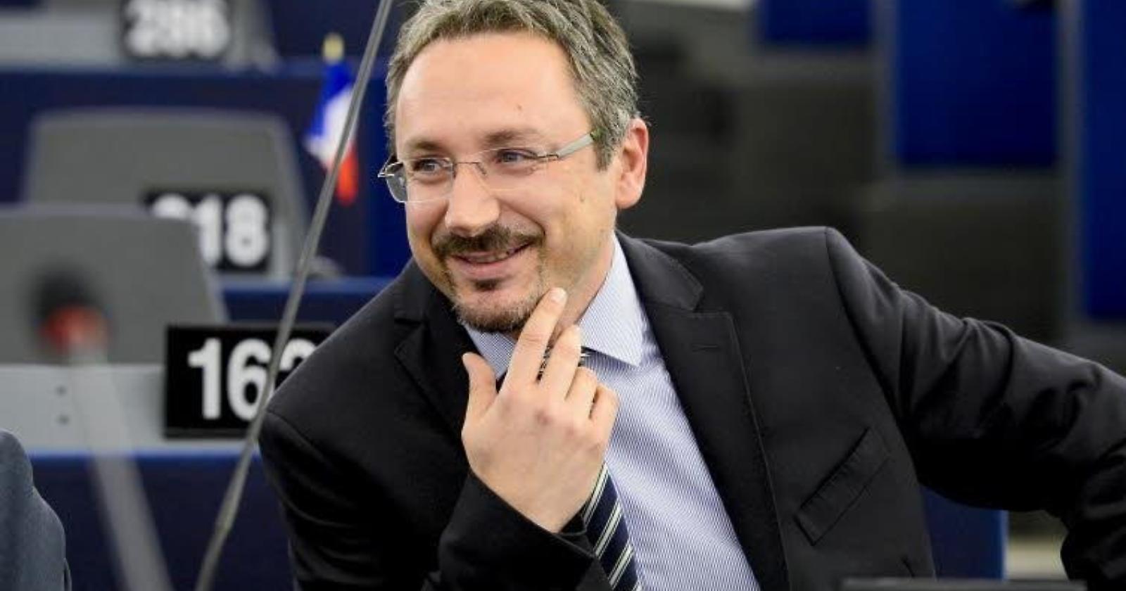 Il pentastellato Piernicola Pedicini: «Massima ottimizzazione dei fondi Ue nel 2018 grazie al nostro impegno»