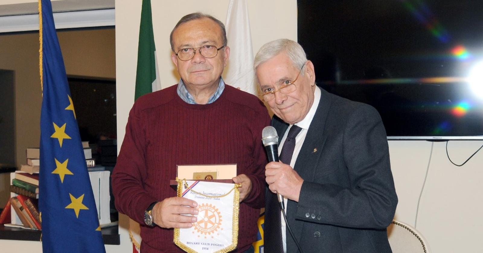 Il Rotary Club Foggia "Oltre i cento passi", con Giovanni Impastato