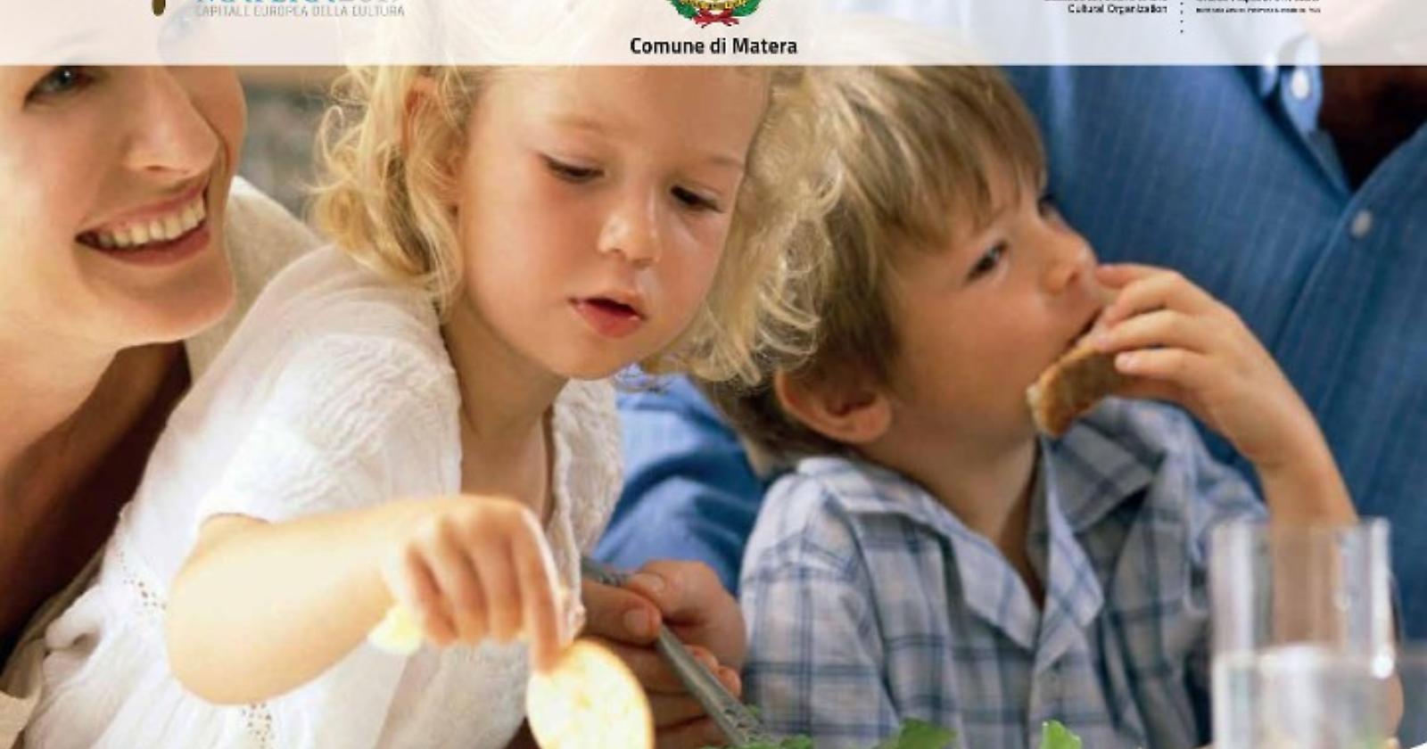 Genitori a tavola con gli alunni nelle mense scolastiche di Matera