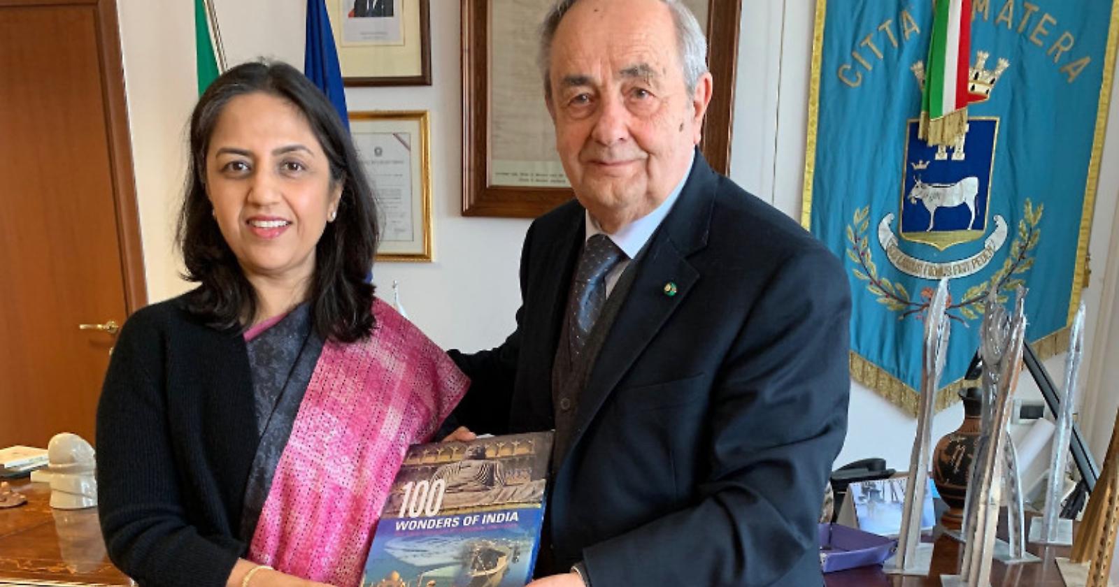 Ambasciatrice dell’India visita Matera, De Ruggieri: “Collaboriamo per l’hi-tech”